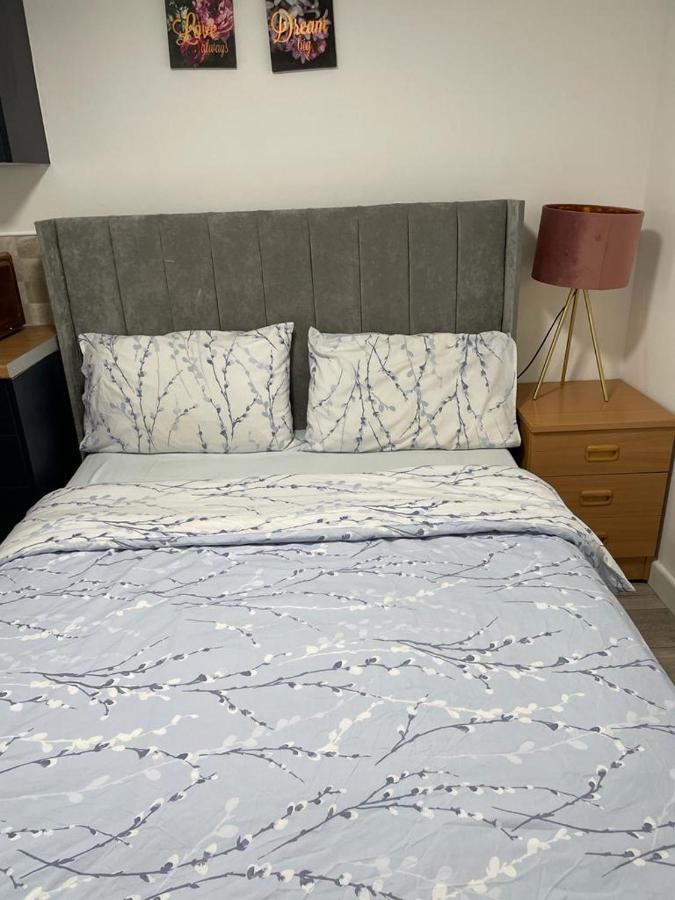 Brand New Studio Apartment With Beautiful Kitchen-Close To Liverpool City Centre 외부 사진