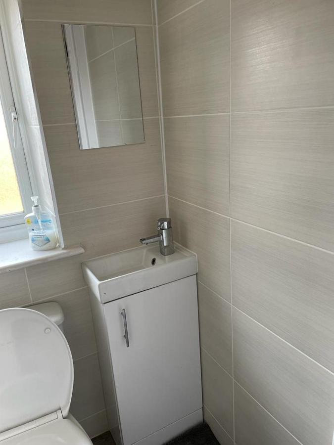 Brand New Studio Apartment With Beautiful Kitchen-Close To Liverpool City Centre 외부 사진