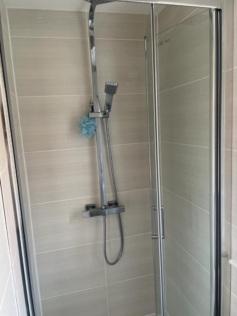 Brand New Studio Apartment With Beautiful Kitchen-Close To Liverpool City Centre 외부 사진
