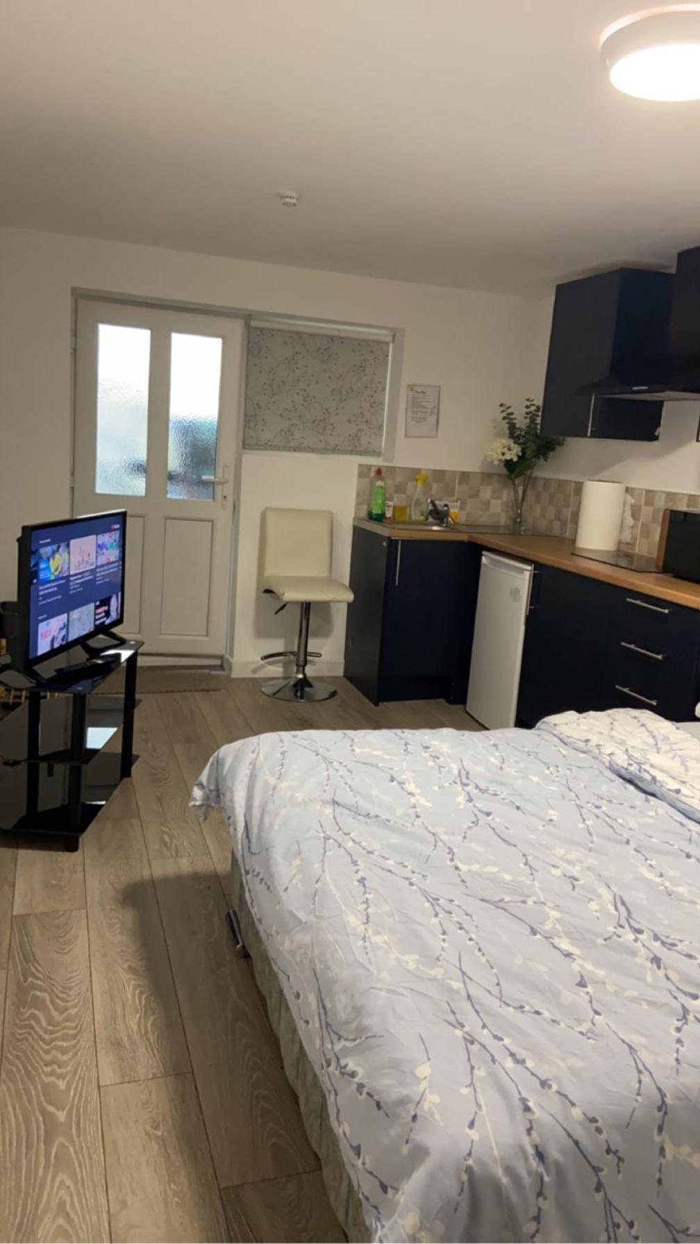 Brand New Studio Apartment With Beautiful Kitchen-Close To Liverpool City Centre 외부 사진